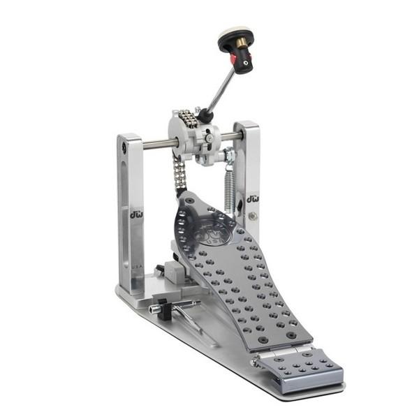 DW Hardware DWCPMCD Chain-Drive Bass Drum Pedal With Solid-Aluminum Construction Hot on Sale